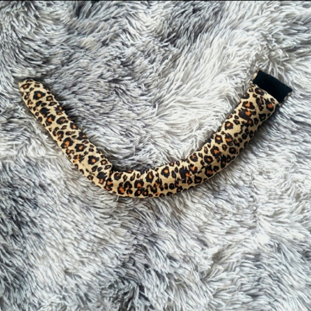 WILDCAT COSTUME JUNIOR SIZE 0-9 - Picture 11 of 11